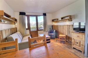 Résidence Grand Bois A - CONFORTABLE 2 PIECES, SKIS AUX PIEDS ET PROCHE DES COMMERCES MAE-2194