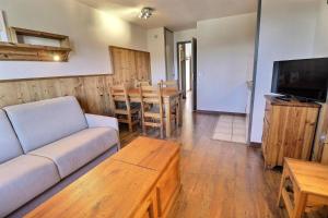 Résidence Grand Bois A - CONFORTABLE 2 PIECES, SKIS AUX PIEDS ET PROCHE DES COMMERCES MAE-2244