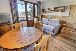 Résidence Grand Bois A - CONFORTABLE 2 PIECES, SKIS AUX PIEDS ET PROCHE DES COMMERCES MAE-2284
