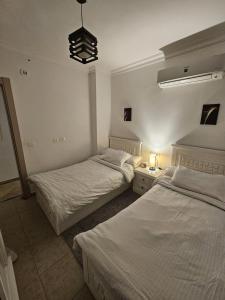 شقة مفروشةومريحةفي مدينتي قريبة من كل الخدمات والحركة