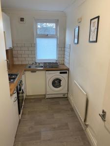 Duncan - 2Bdrm Sleeps 5 Good for Contractors