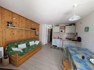 Résidence Arzerier - studio dans le village - Balcon Sud - Parking MAE-4674