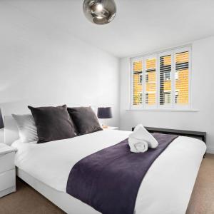 Luxe Two Bed Apartment - Parking - Smart Tv - Wi-Fi 27C