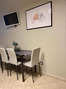 In City Suite - Elegant Urban Living