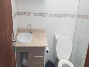 2 dormitorios com Ar cond no centro