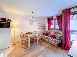 Résidence Carlines Ii - Appartement lumineux · Accès direct aux pistes · Balcon vue sur les pistes MAE-2234