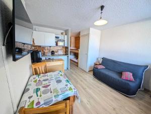 Résidence Chalmettes - Appartement sur les pistes des ski avec parking MAE-1524