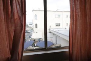 3 beds Apart in Beverly Hills Neighborhood