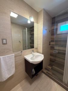 Moderno departamento, pileta, parrilla, gimnasio EXCELENTE UBICACIÓN