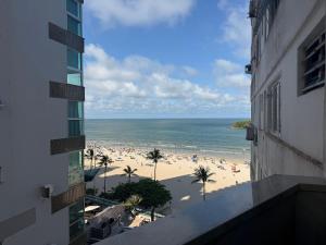 RV01- Av. Atlântica • 1 suíte • Vista mar • Sacada