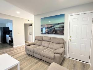 Bay tree lovely one bedroom condo