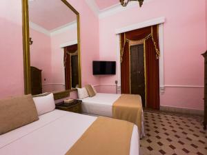 La Casa Rosa Imperial