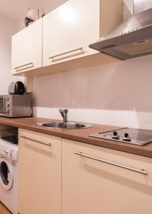 Old Town - Hall Square Apartment