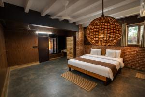 Whispering Woods Chalet