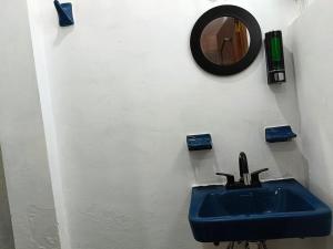 Cerca de Piramides y UDLA