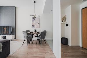 Towarowa Towers Aparthotel