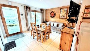 Résidence Grange Du Chery Ii - Chaleureux duplex avec terrasse et vue – 3 pièces, MAE-1151