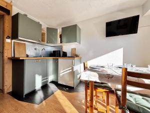 Résidence Les Balcons Du Charvin - Appartement de charme avec vue montagnes MAE-5841