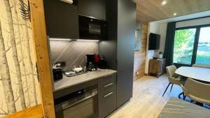 Résidence Fermes Emiguy - Appartement 4 personnes avec piscine MAE-4191