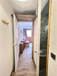 Résidence Hameaux De Val - Studio pour 2 personnes situé à Val dIsère à 600m du centre du village et des pistes MAE-0141