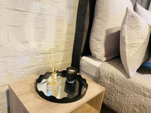 Modern cozy suite in maboneng- Trendy living