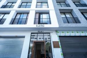 1BR Private Terrace Parking Gym