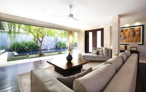 Kedonganan Beach Villa