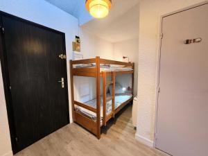 Résidence La Piscine - Résidence proche du centre de Villard de Lans, à proximité du parc de luge de la Colline des Bains MAE-5693