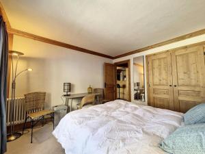 Résidence Roche De Fours - Appartement de charme . Chatelard · ski au pied MAE-1813