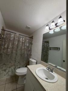 Serene 1-bedroom apartment with AC in Lehigh Acres, Florida