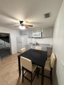 Serene 1-bedroom apartment with AC in Lehigh Acres, Florida