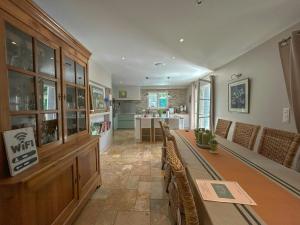 Modern Provençal Villa At The Forests Edge