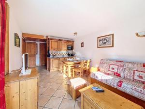 Résidence Hameau Des Airelles - Appartement spacieux. Balcon. Piscine. Proche des pistes MAE-4663