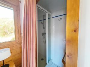 Résidence Hameau Des Airelles - Appartement spacieux. Balcon. Piscine. Proche des pistes MAE-4663