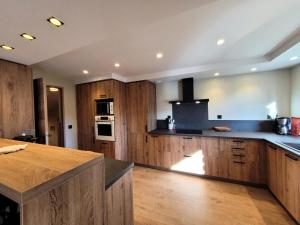 Résidence Les Ambrezales - Grand Chalet prox immédiate centre : 12 personnes MAE-4773