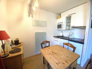 Résidence Les Ancolies - 3 Pièces pour 5 Personnes MAE-9663