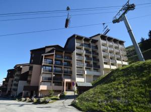 Résidence Argousier - Appartement chaleureux pour 4 à 100m des pistes MAE-5913