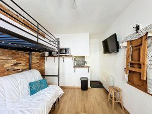 Résidence Zodiaque - STUDIO 23 PERSONNES MAE-9313