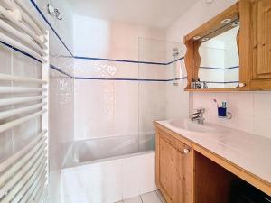 Résidence Hameau Des Airelles - Appartement spacieux. Proche des pistes. Balcon MAE-6013