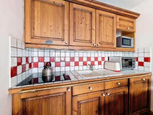 Résidence Hameau Des Airelles - Appartement spacieux. Proche des pistes. Terrasse MAE-7903