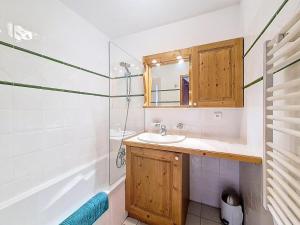 Résidence Hameau Des Airelles - Appartement spacieux. Proche des pistes. Terrasse MAE-7903