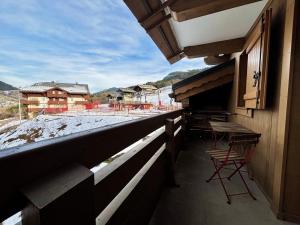 Résidence Le Schuss 2 - Appartement au pied des pistes des Evettes MAE-3913