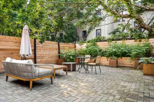 Bainbridge by Rove Duplex with Deck & Backyard