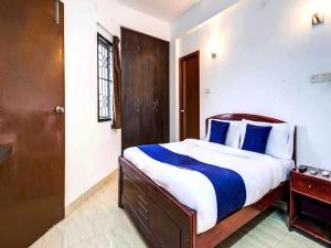 Hotel O Kaligambal illam