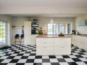 16 person holiday home in Aabenraa-By Traum