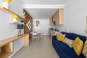Modern Ocean View Apartment Private Balcon