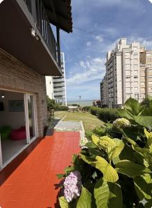 Roca Rosa Beach House 1