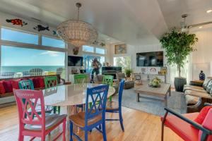 Casa Margarita Oceanfront, 10BD, Private Pool and hot tub, Elevator