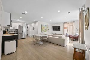 Clinton Grove by Rove Travel 2BR Modern Apt