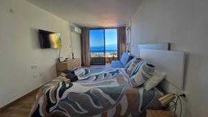 Studio 13 - Ocean views by Diamanteholidays